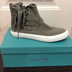 Malibu Marukai High Top Sneaker Shoes - NWT